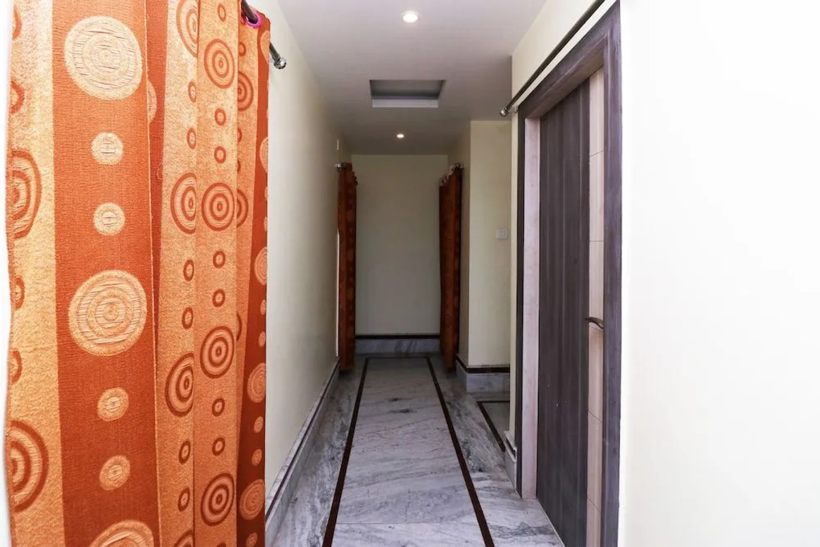 OYO 30163 Hotel Taj Palace