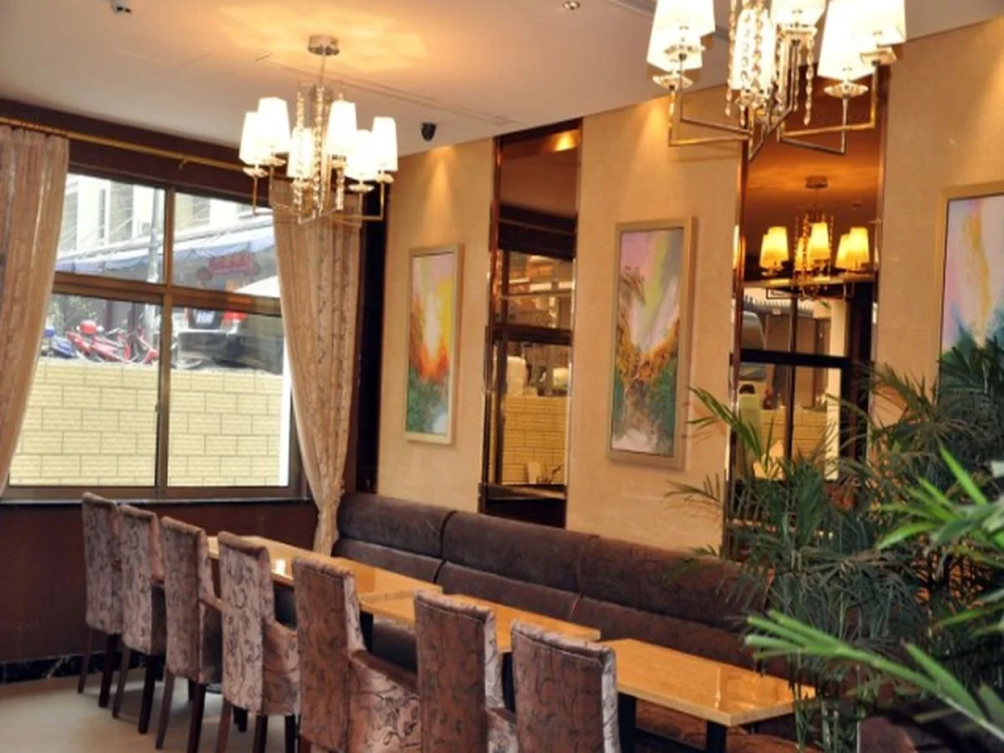 Yiwu Tdidi Fashion Hotel