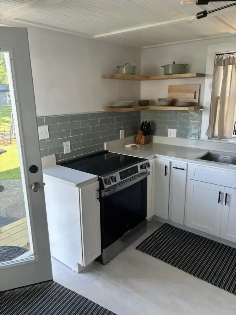 Sweet Mary 2 Bedroom Home by RedAwning