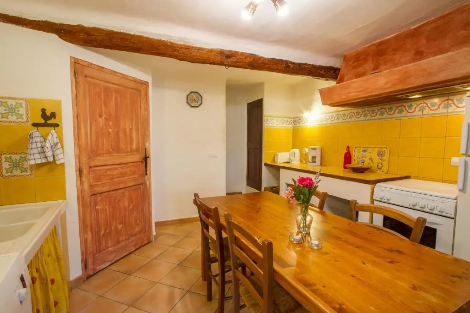 Les Messugues, Mas in Provence with shared pool, nature, calm, space