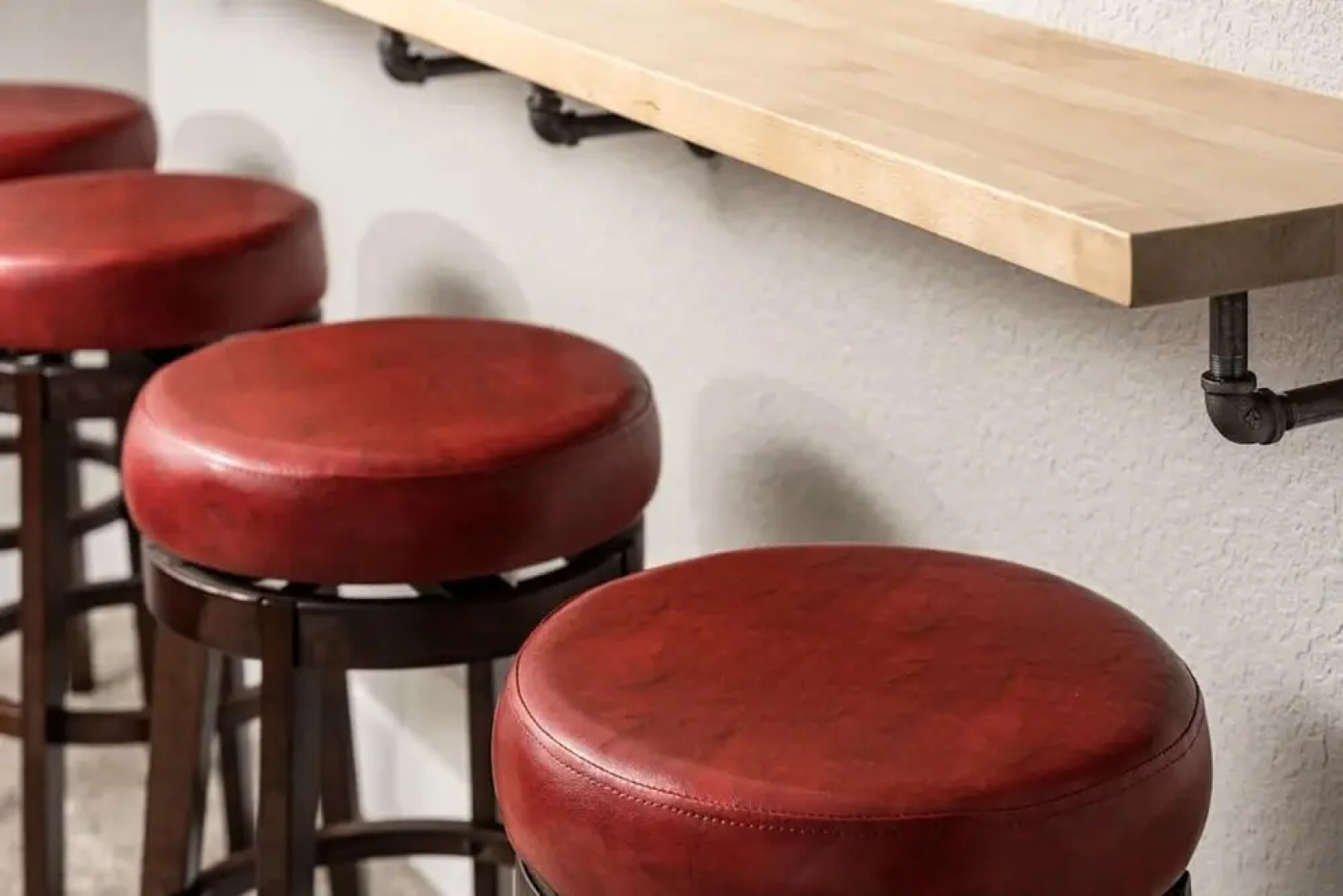 Gorgeous- 4 King Beds Near Den w Large Game Room