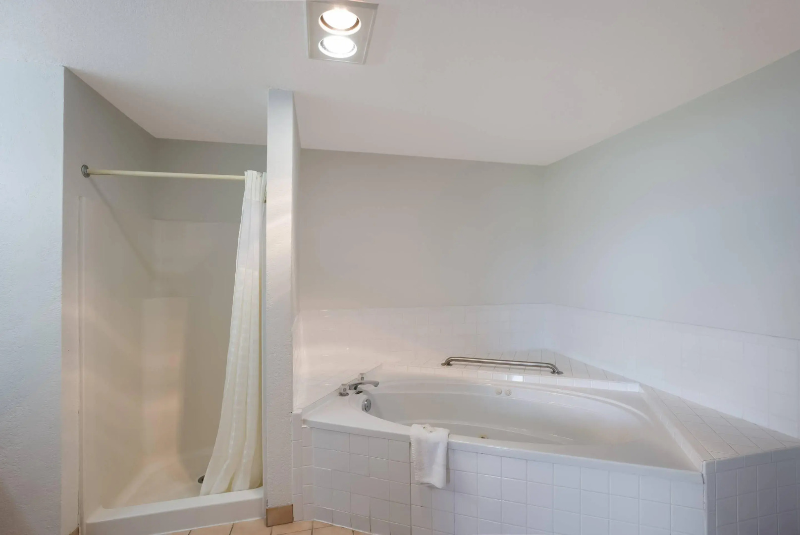 Quality Inn & Suites Junction