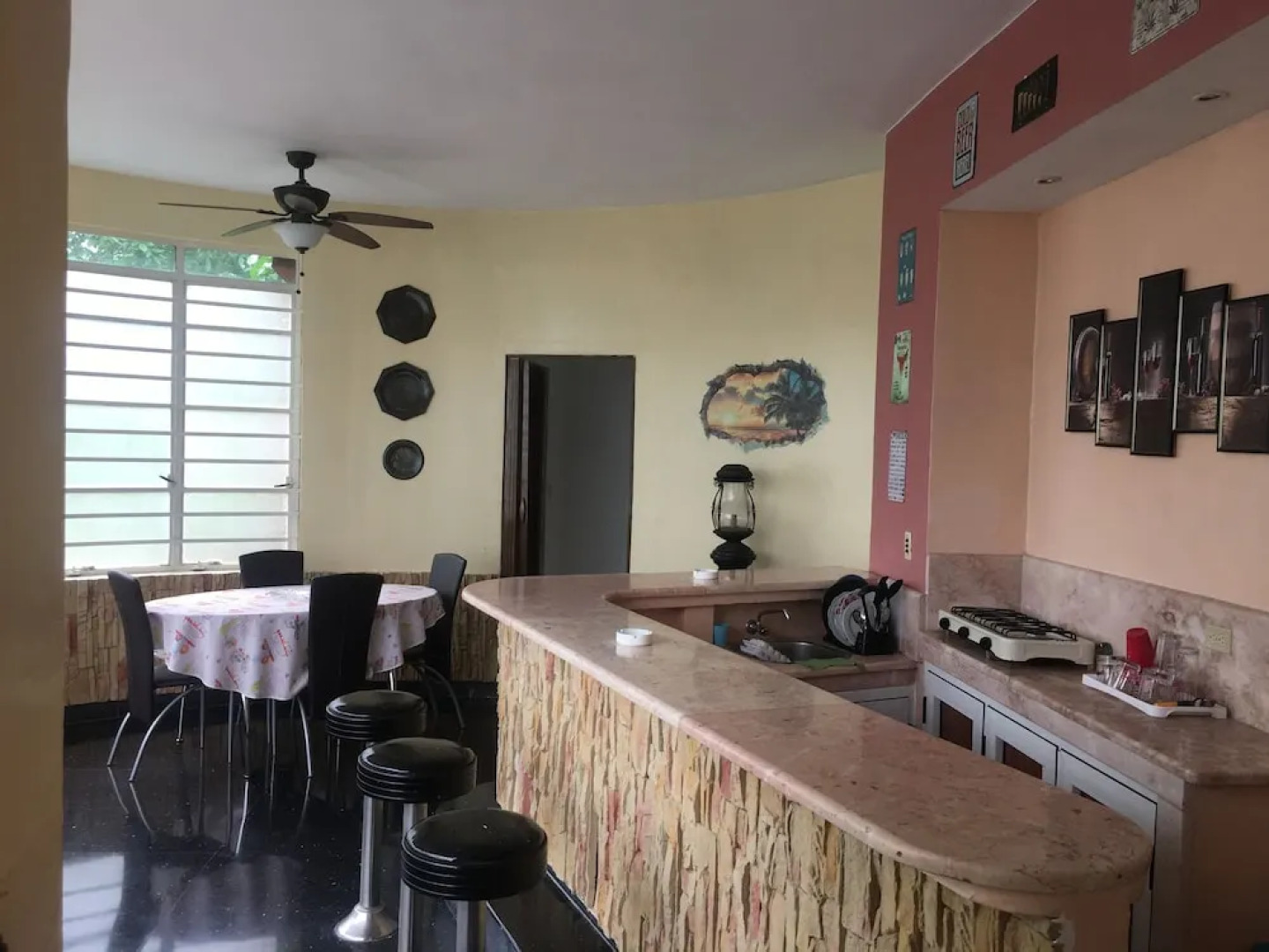 6 Bedrooms Pool Villa