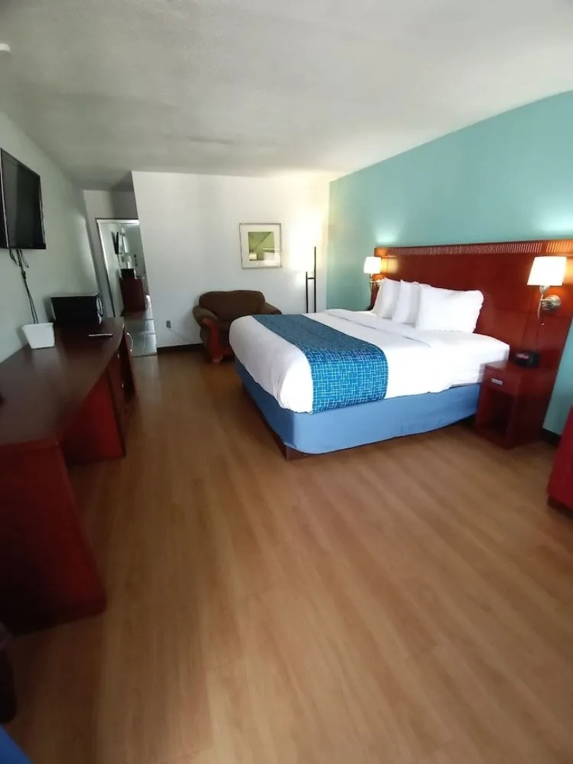 Travelodge by Wyndham Petersburg