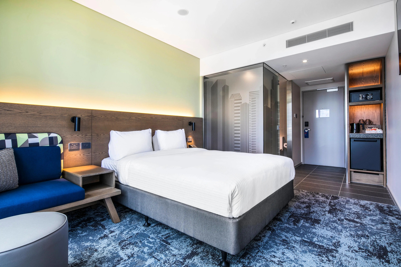 Holiday Inn Express Melbourne Little Collins by IHG