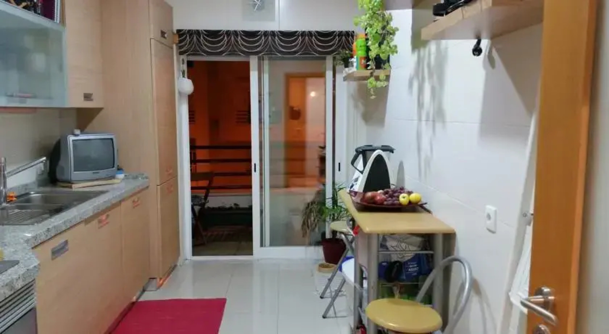 Quarto na zona da Caparica