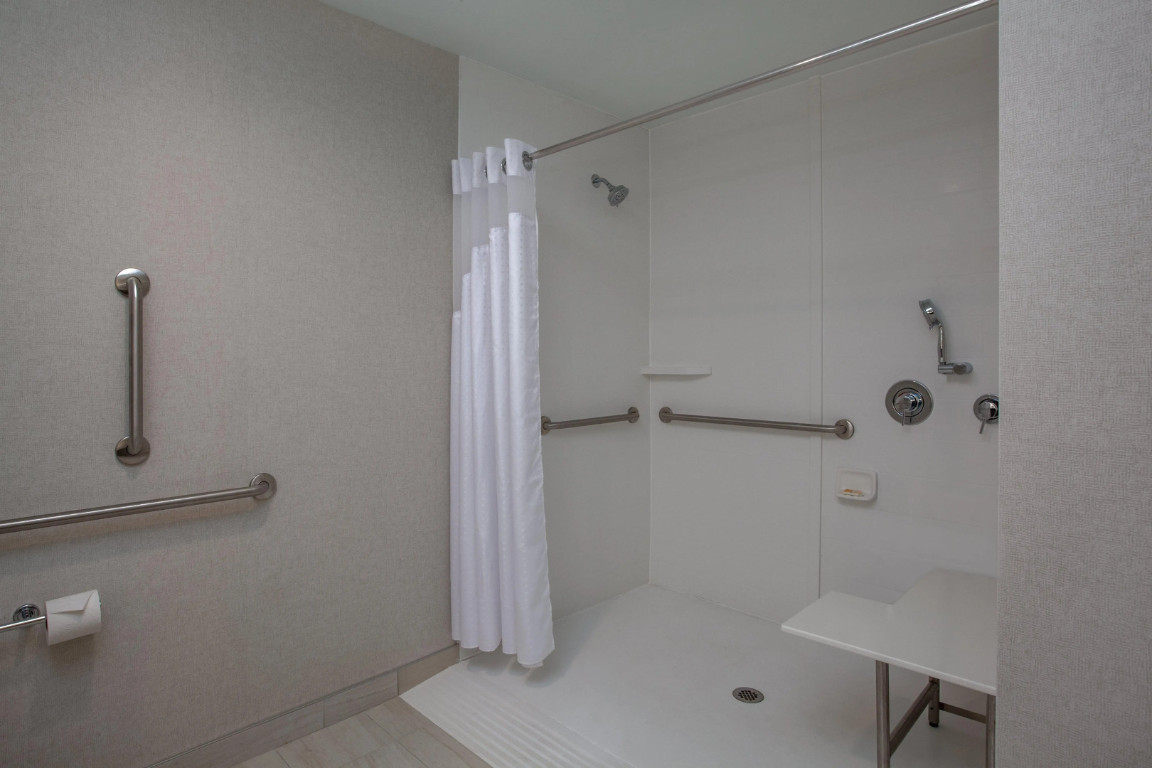 Holiday Inn Cleveland Clinic by IHG