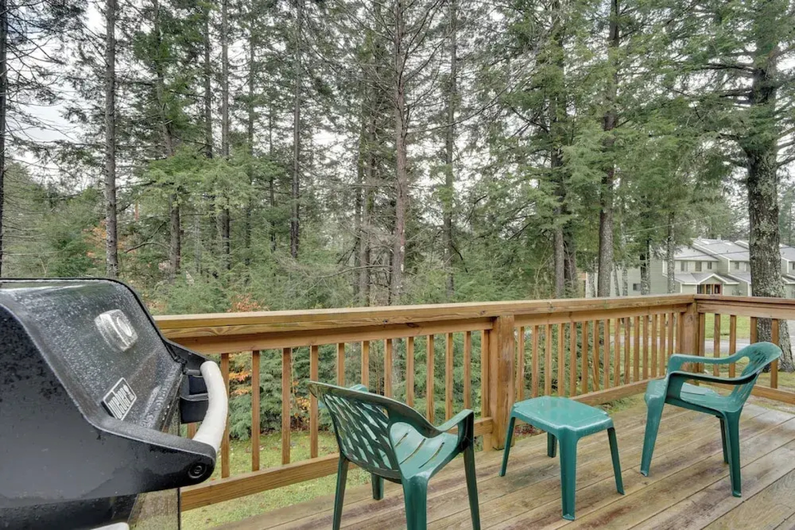 Dover Condo w/ Grill & Balcony: 3 Mi to Mt Snow!