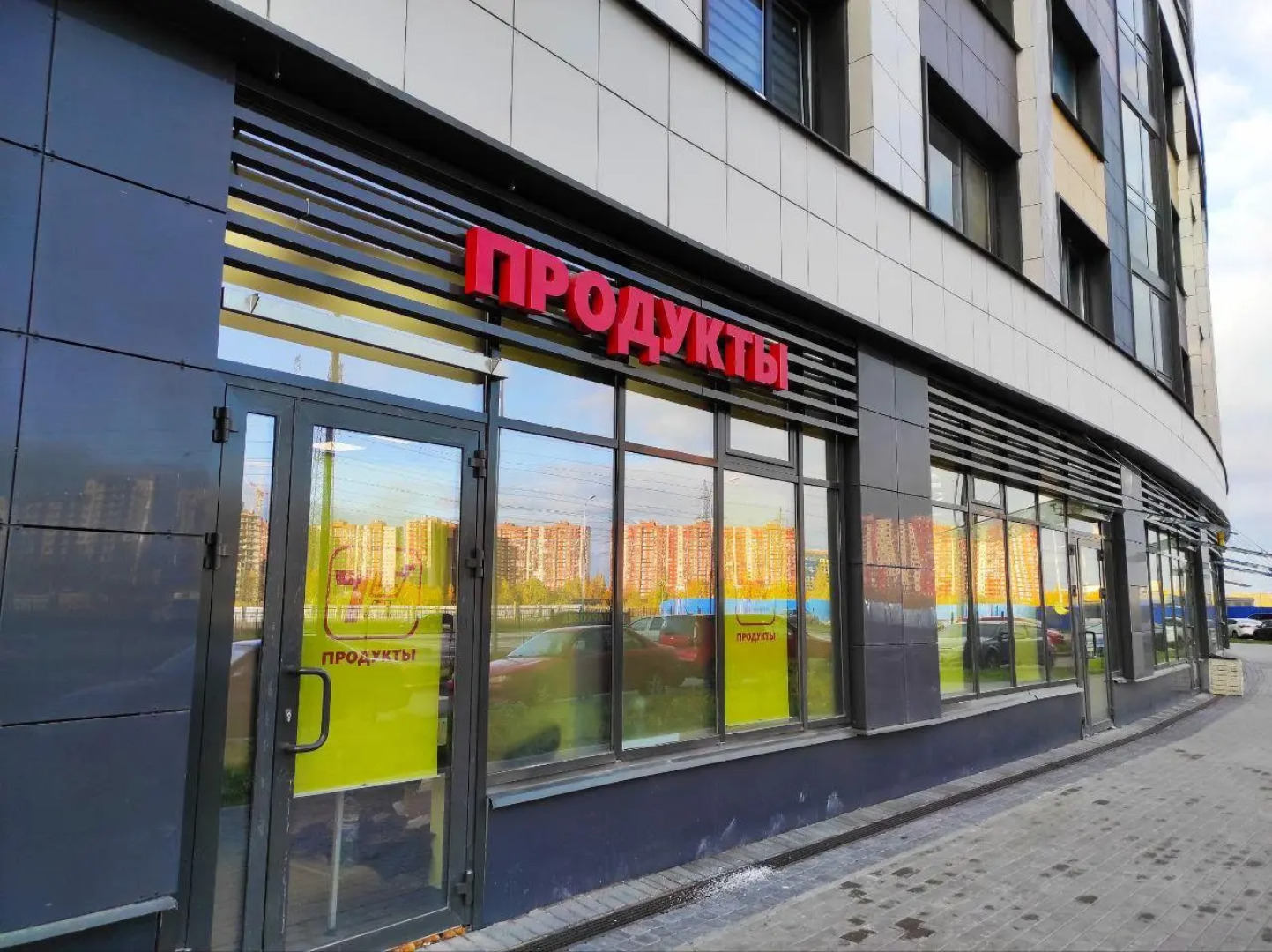 Апартаменты на проспекте Авиаторов Балтики 25