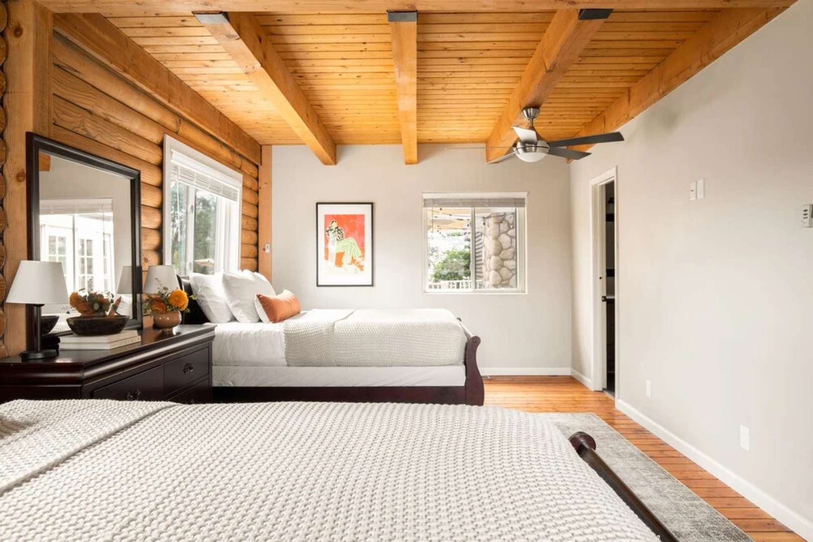 Chateau Syrah by Avantstay Picturesque Estate w/ Pool, Hot Tub, Pool Table & Table Tennis New Pickleball Court + Basketball Hoop