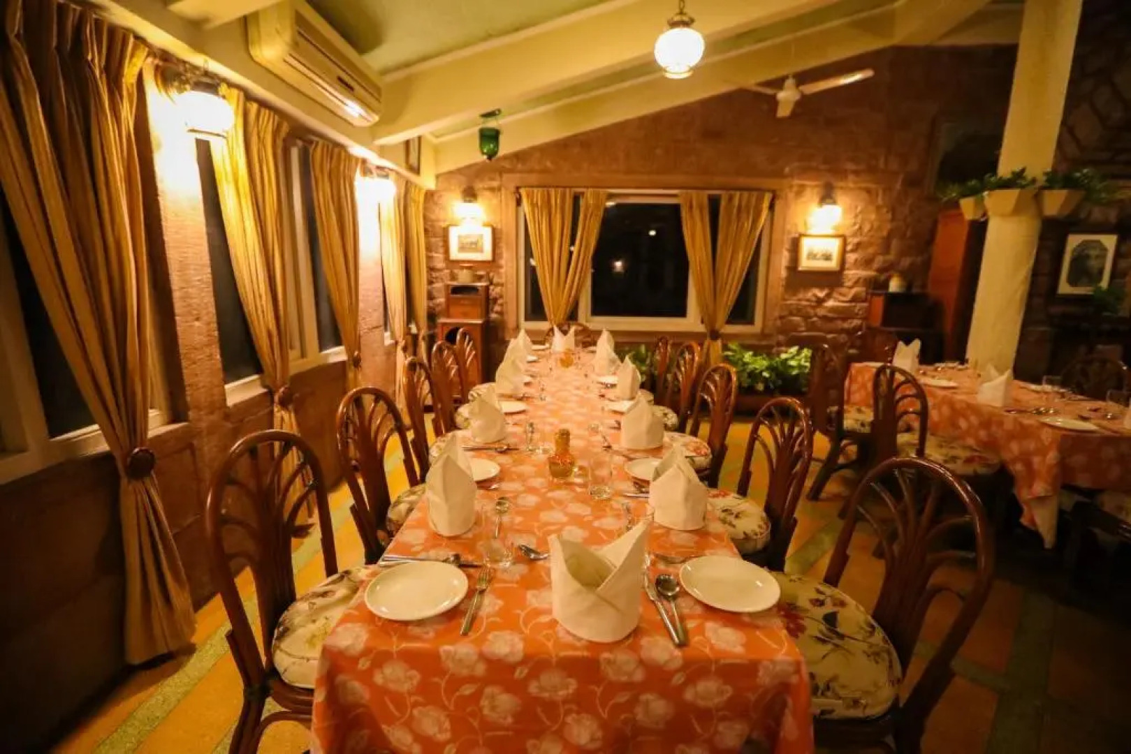 WelcomHeritage Bal Samand Lake Palace