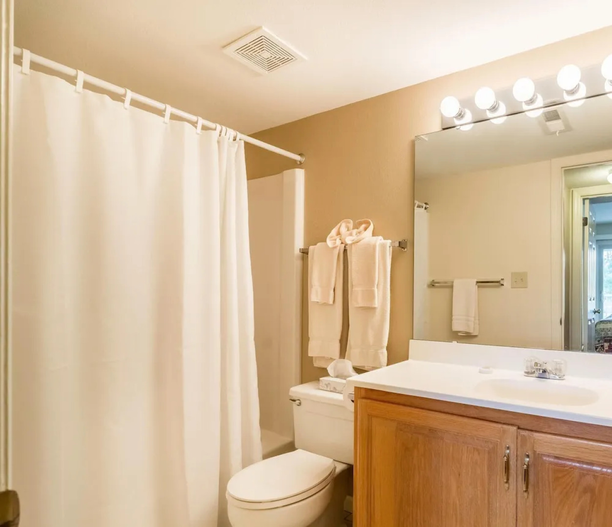 Lakewood Resort 1 Bedroom Condo 202