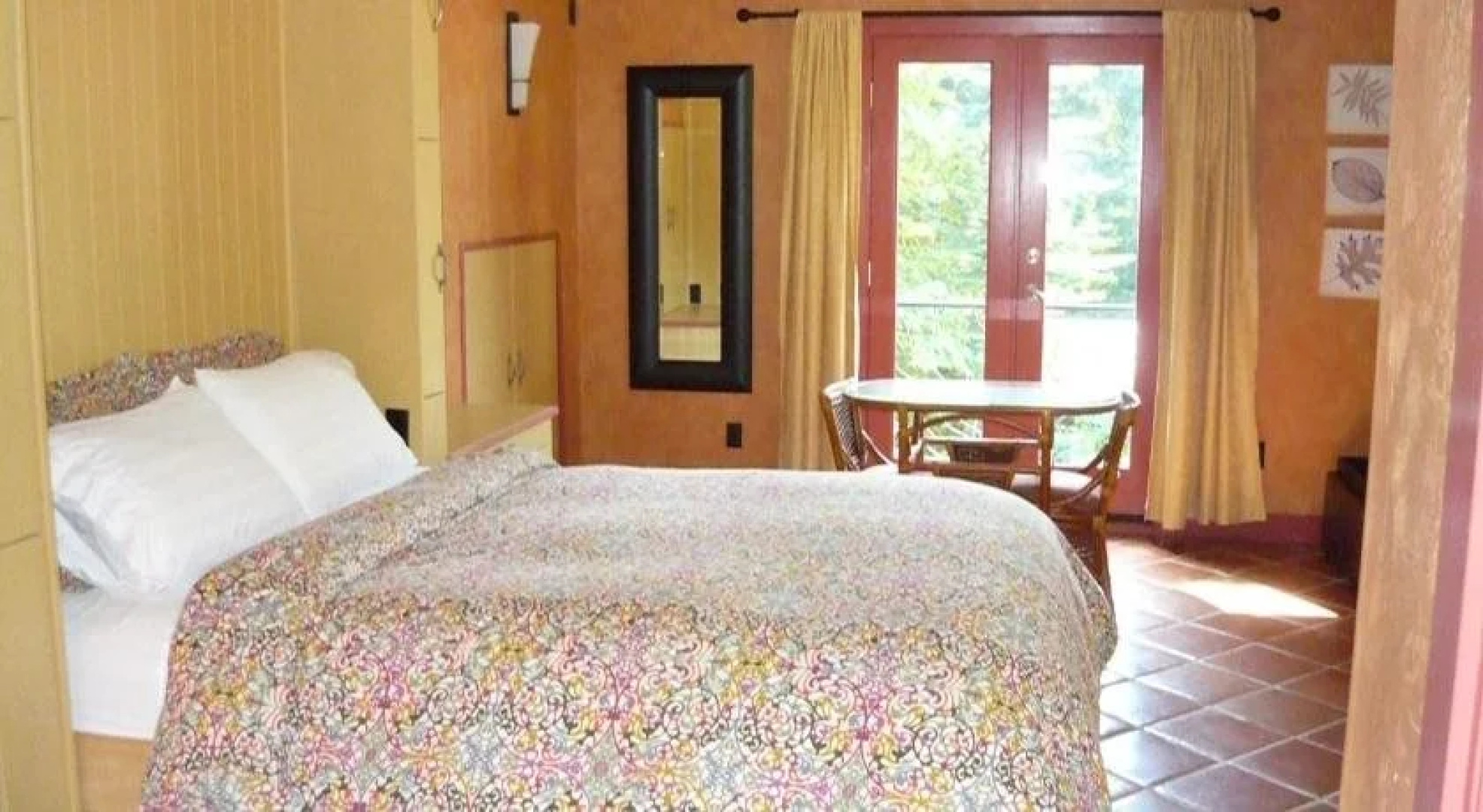 Salt Spring Carriage House B&B