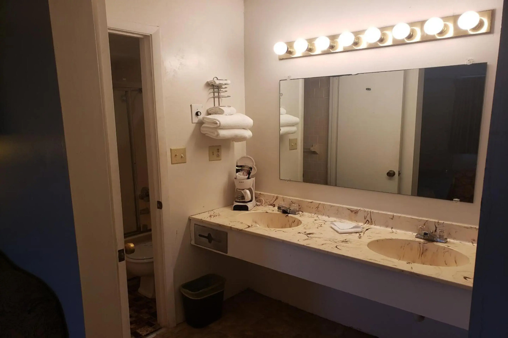 Americas Best Value Inn Stearns