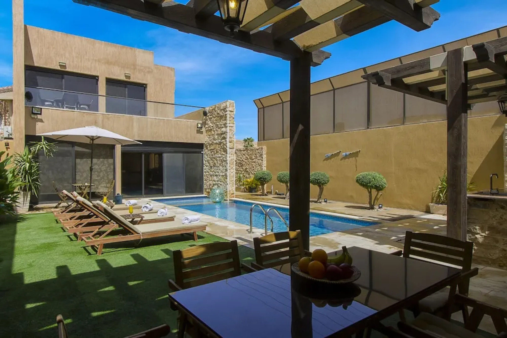 Villa Naya Branch 1  Couple Paradise