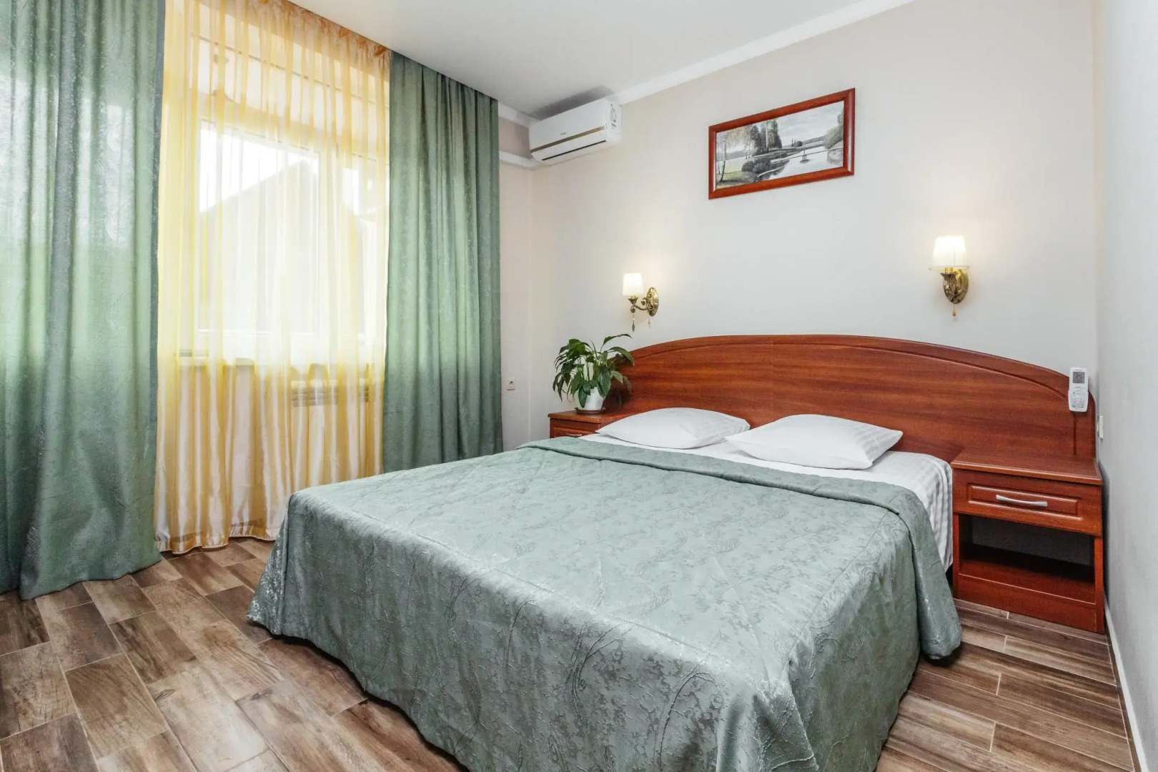 Райский Уголок