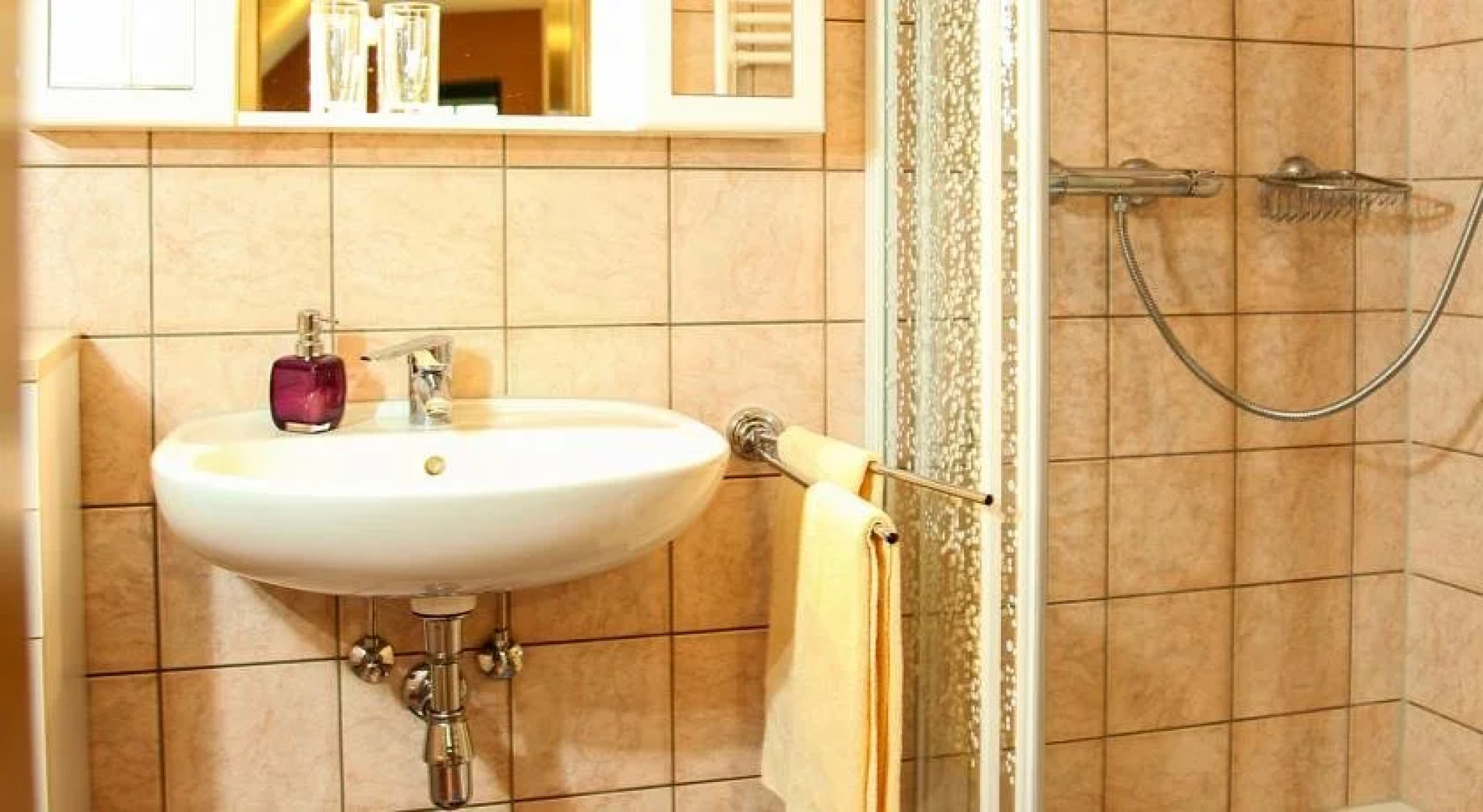 Weingut und Gästezimmer Zirngast