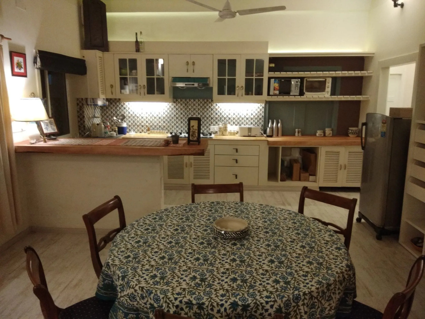 5/4 - Calcutta's freshest BnB