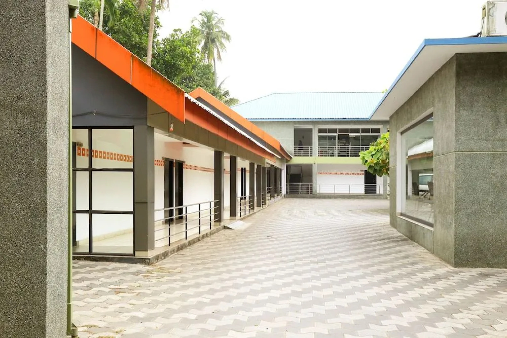 OYO 7630 Edassery Village