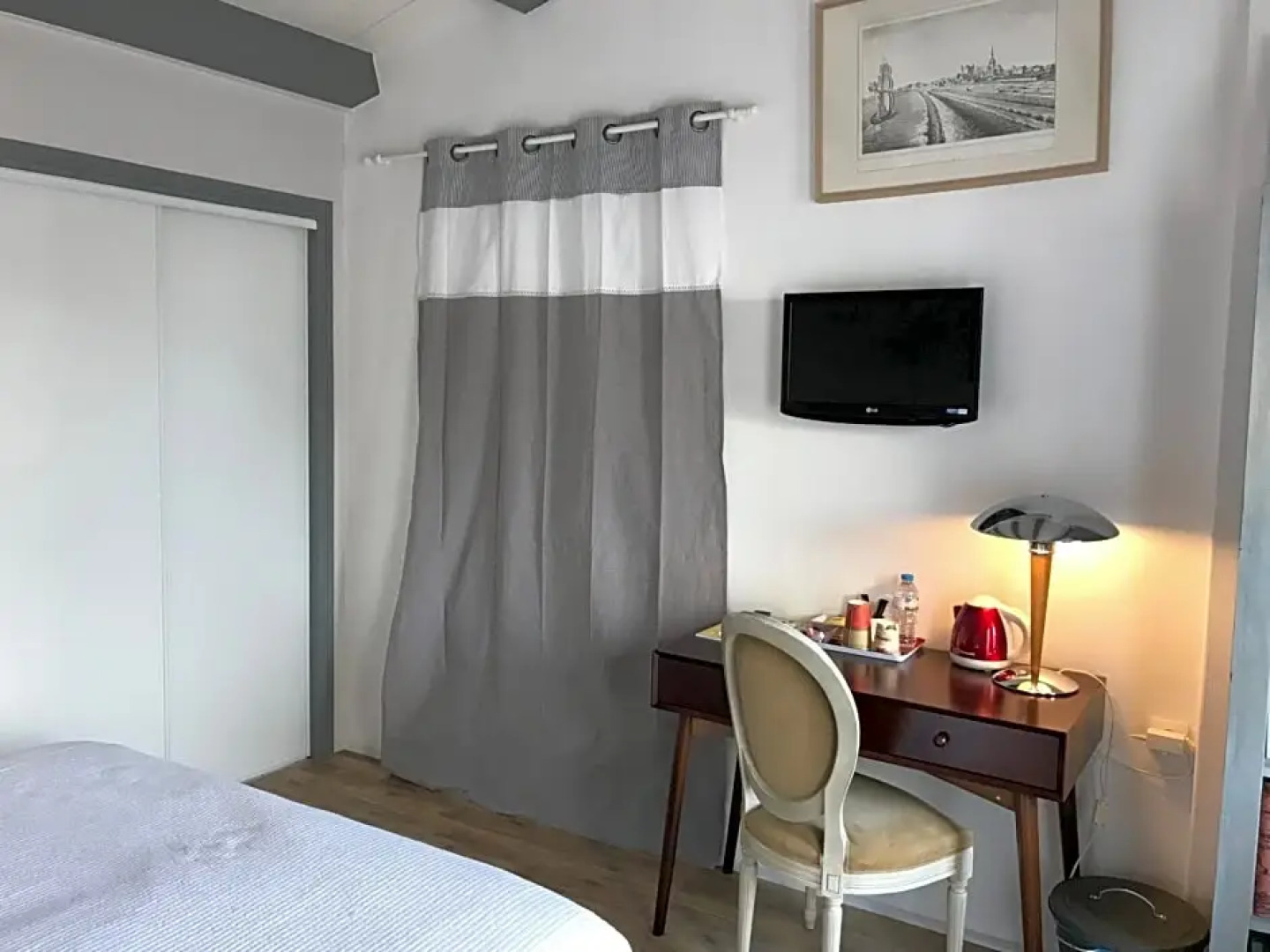 Les Yeux Bleus Bed & Breakfast