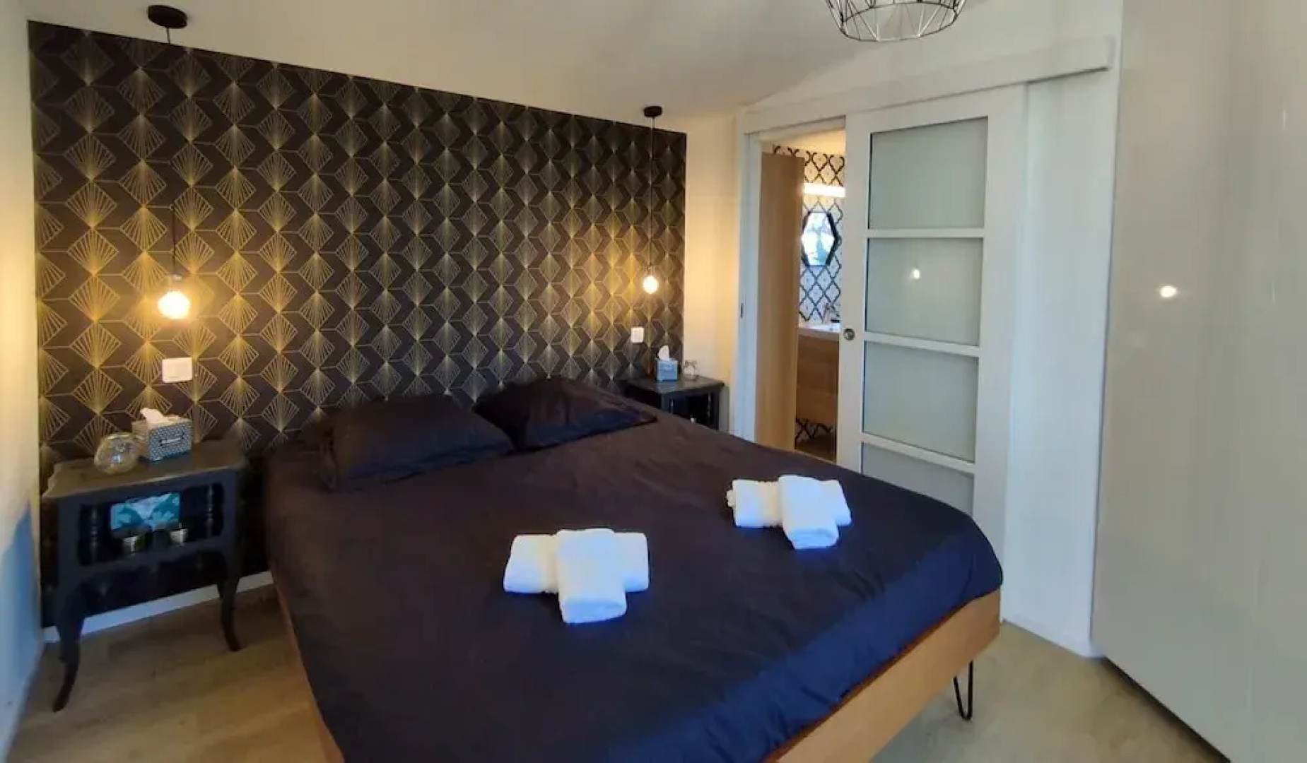 Superb Villa With sea View Near the Beach