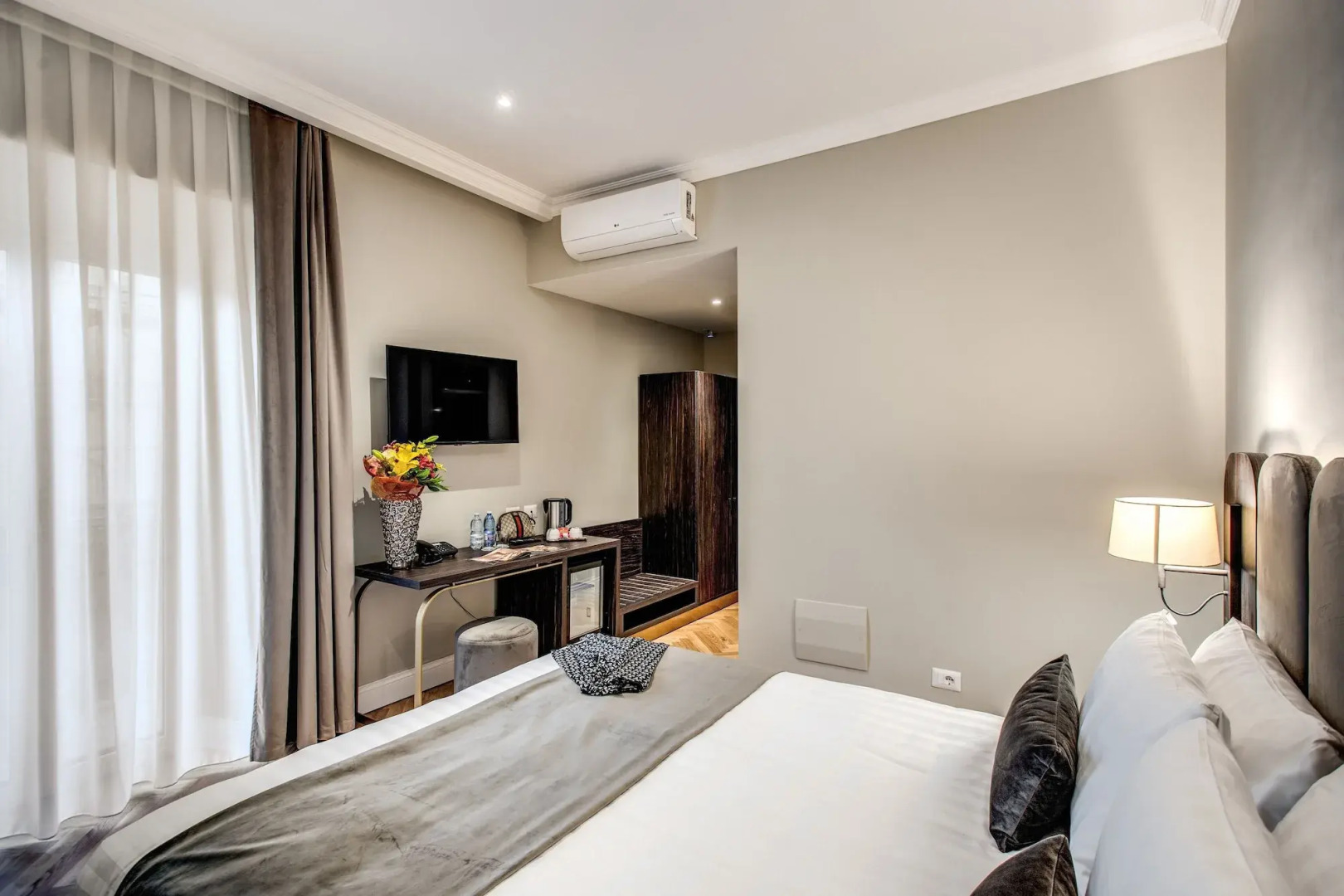 Hotel 87 Eighty seven