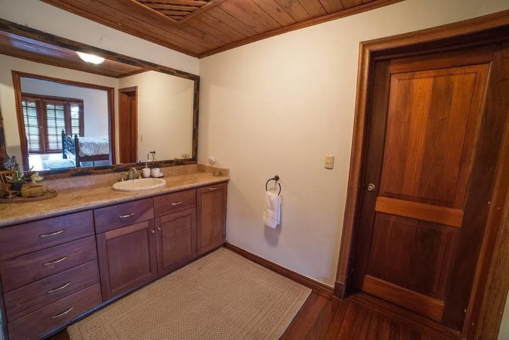 8BR 9BA Barranca Villa by ASVR