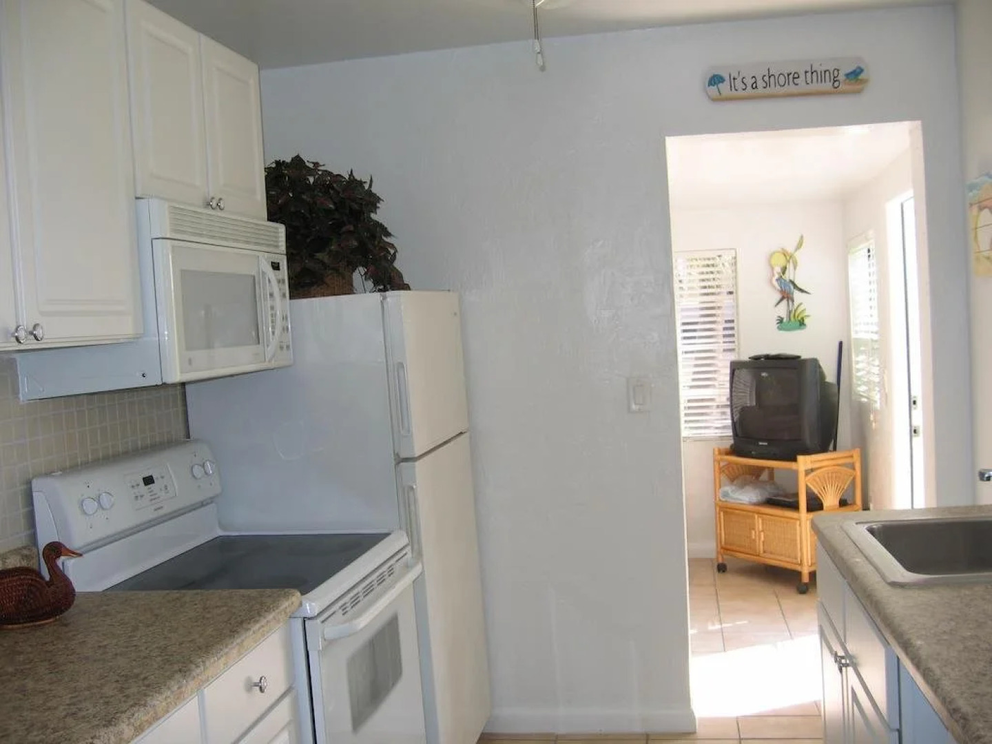 Castaways Beach and Bay Cottages