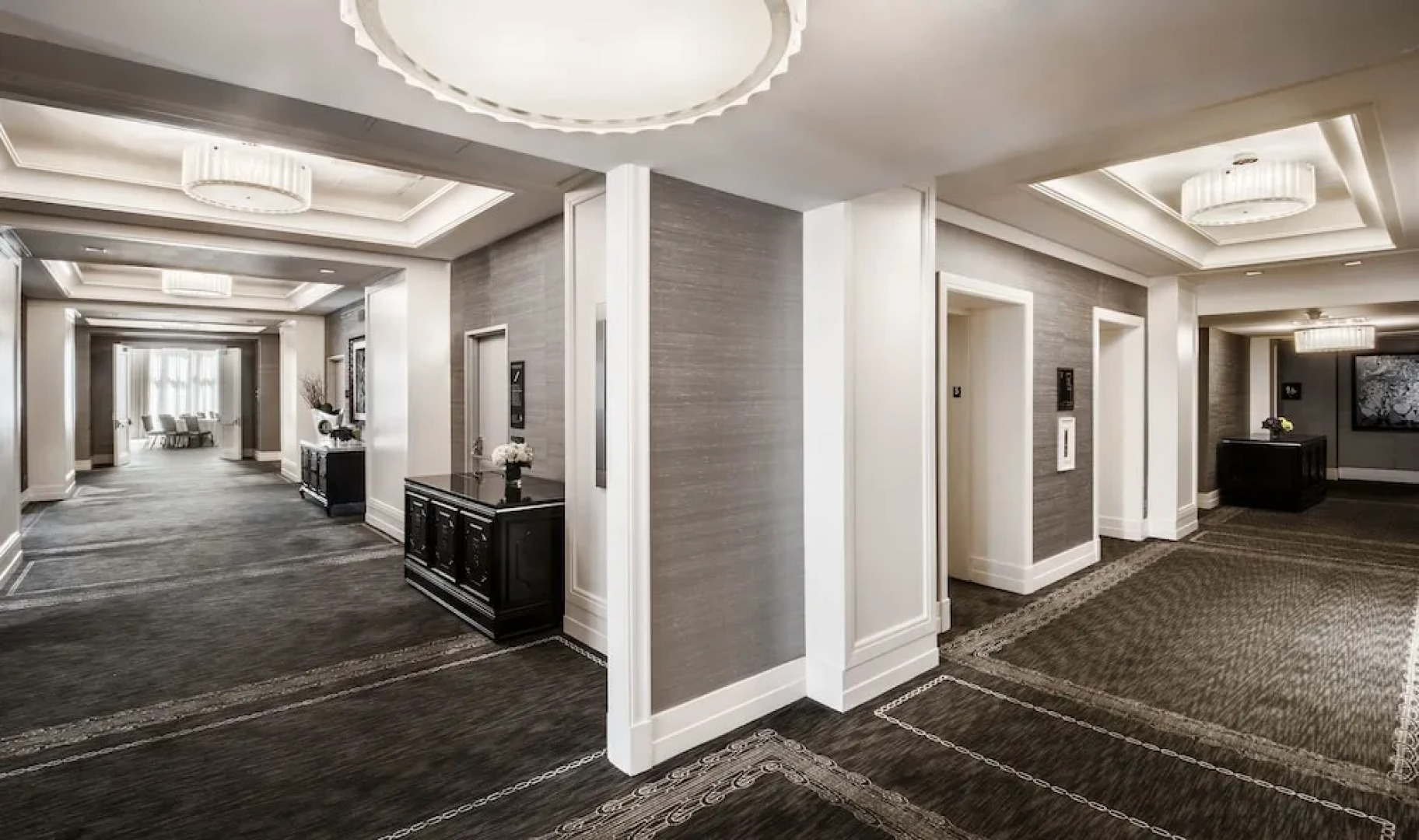 Waldorf Astoria Chicago