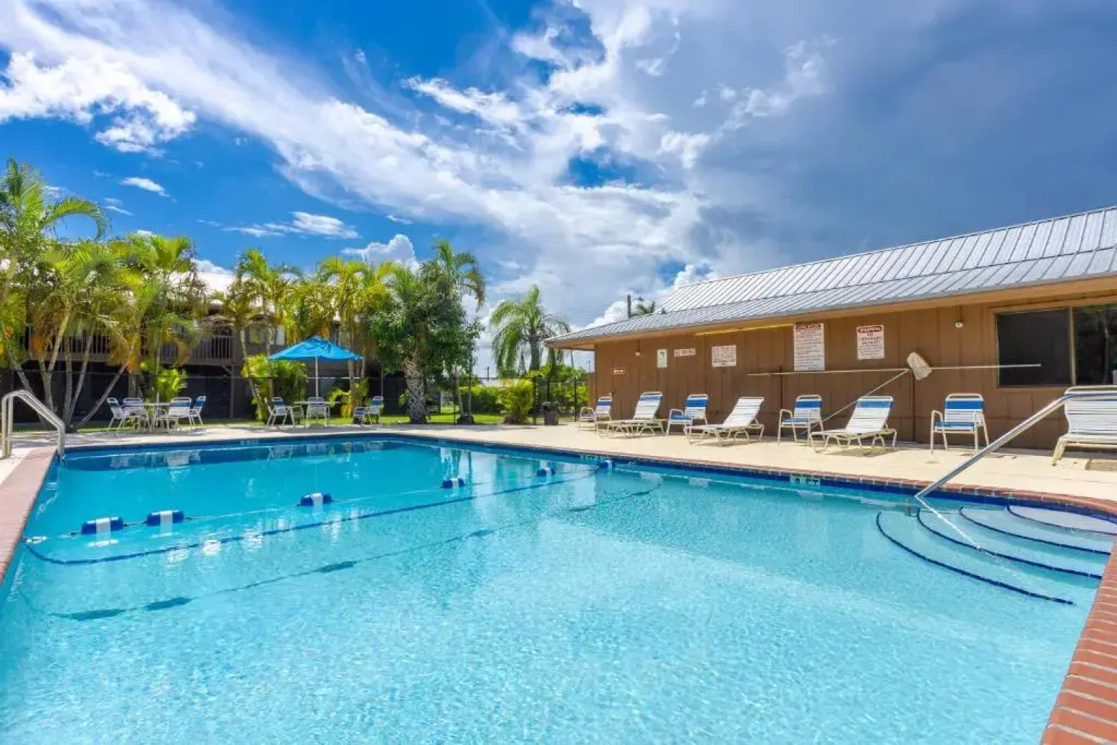 Bass & Sun Condominium 2/2 Bedroom