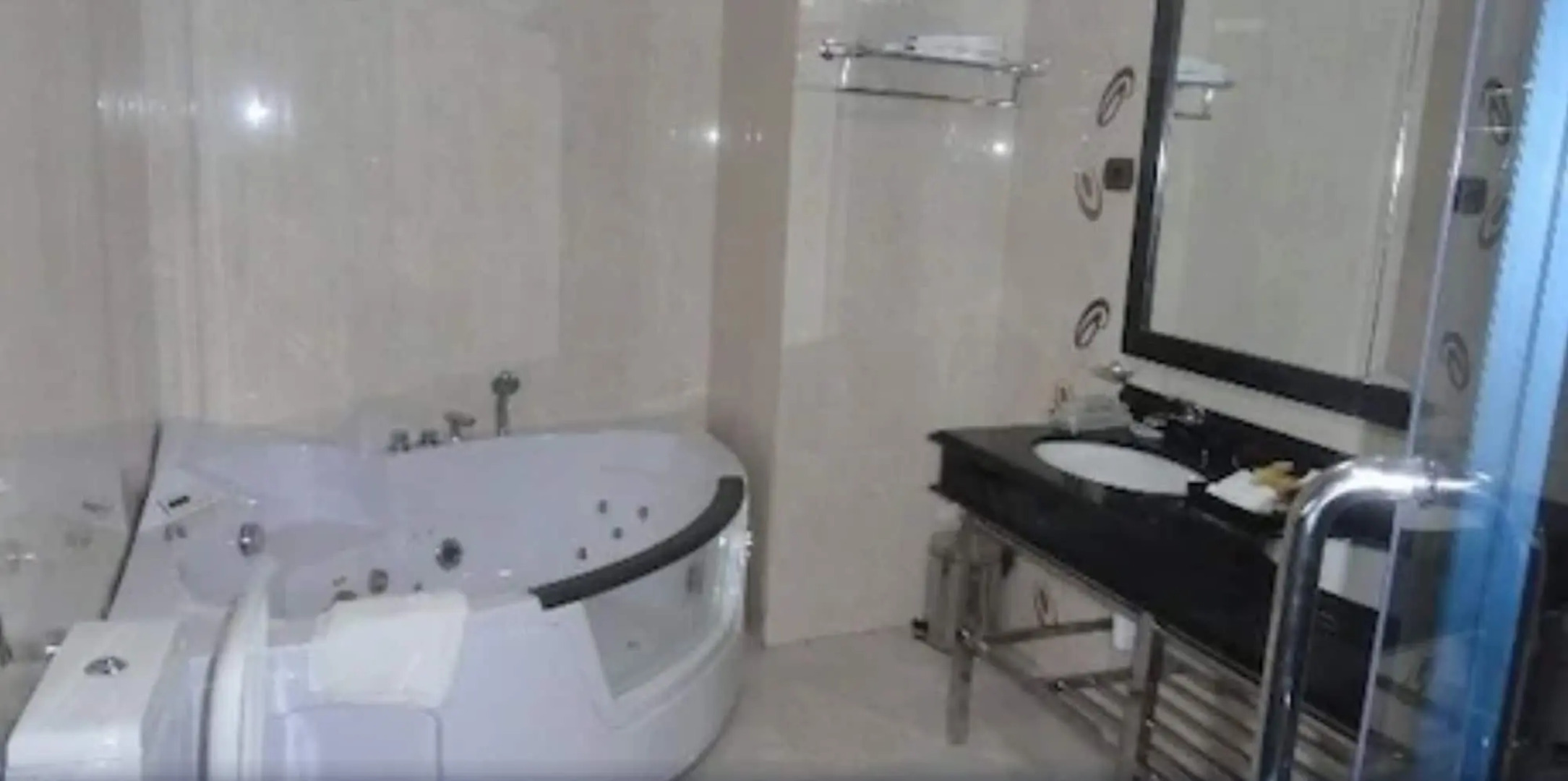 Friendship International Hotel