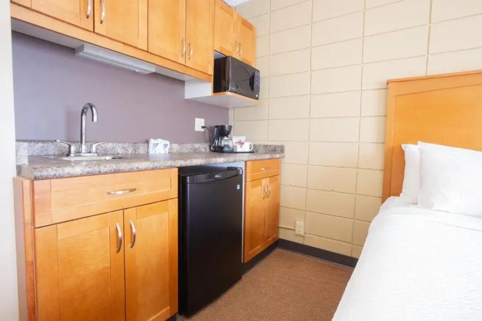 The Neighbourhood Inn