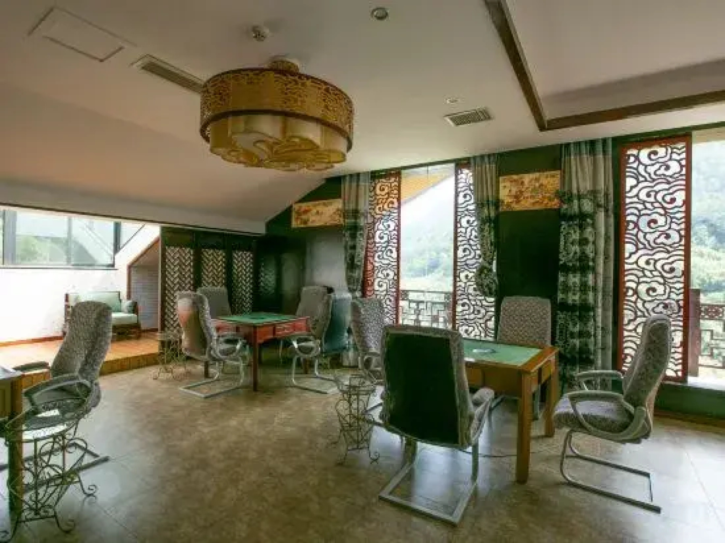 Hailuogou Mulin Sencun Hotel