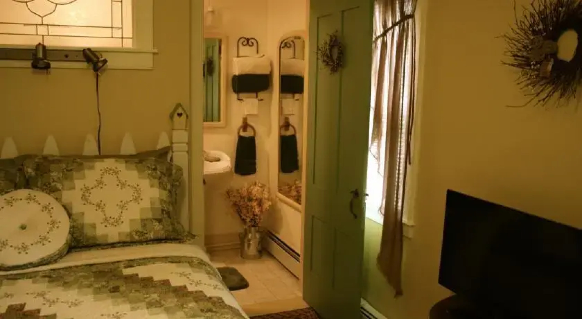 Cayuga Morning Star Bed and Breakfast