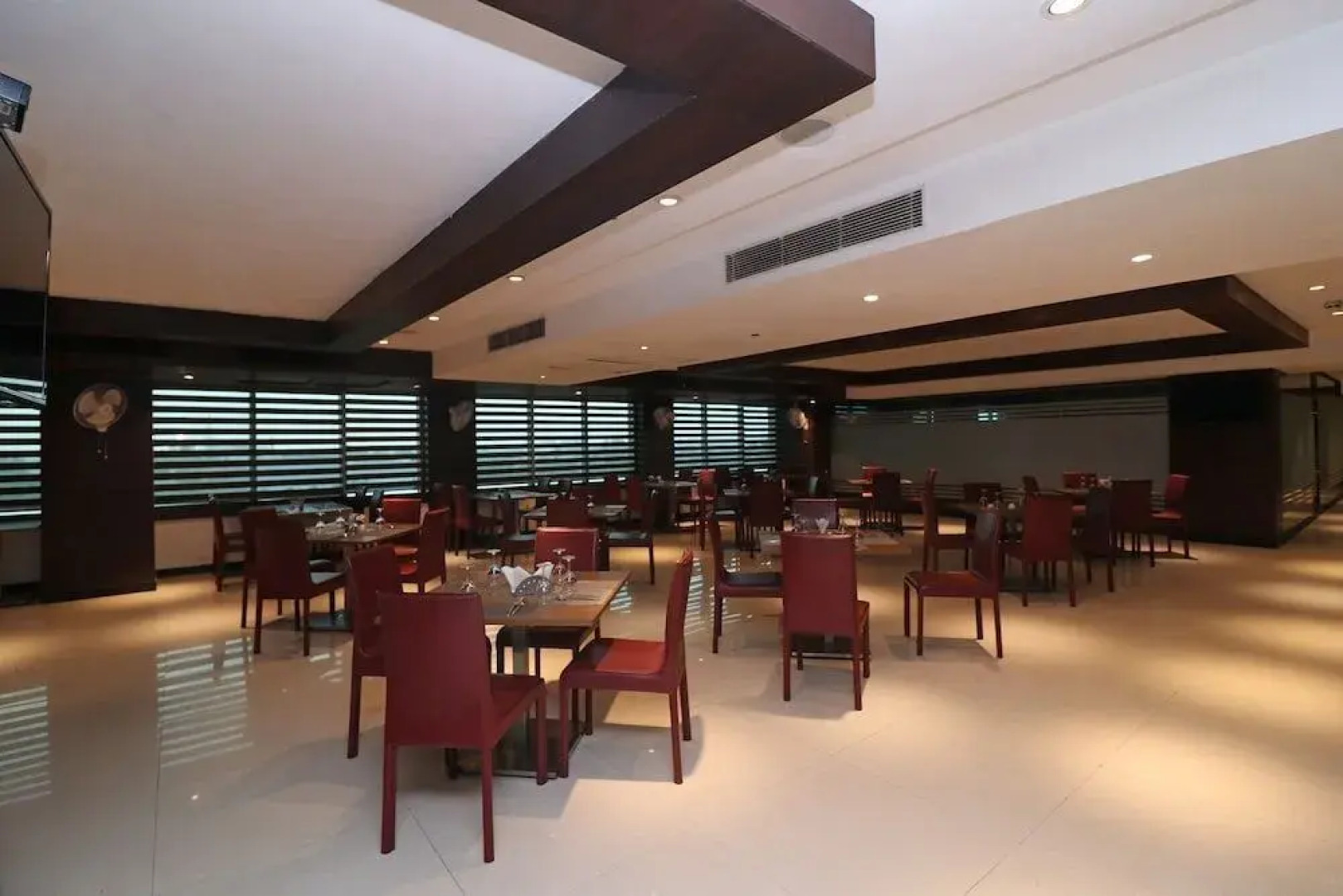 Joy Inn & Suites by OYO Rooms