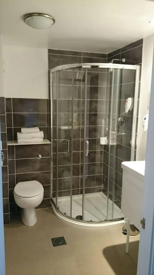 Killarney Heights Hotel