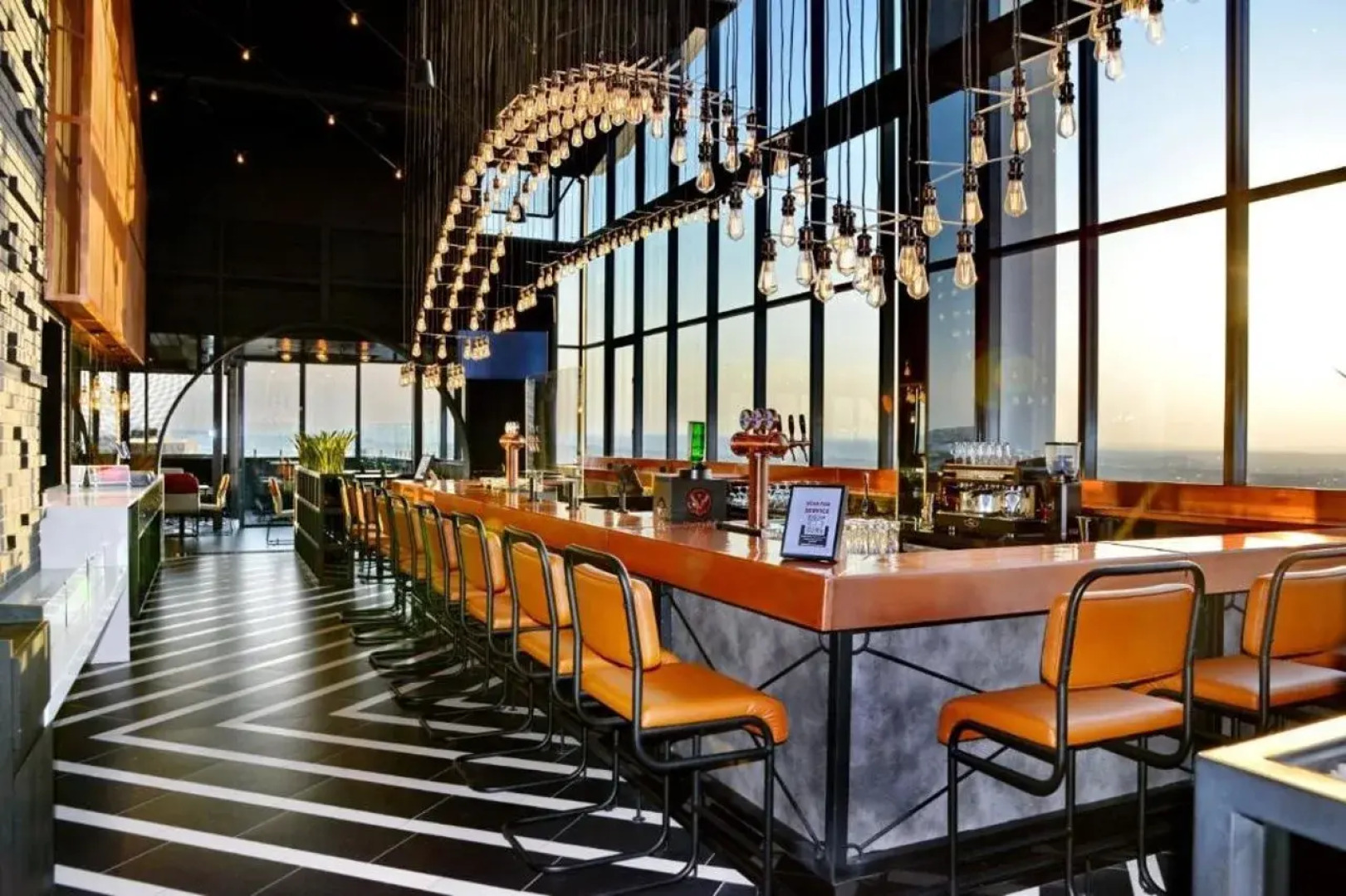 Courtyard Hotel Waterfall City