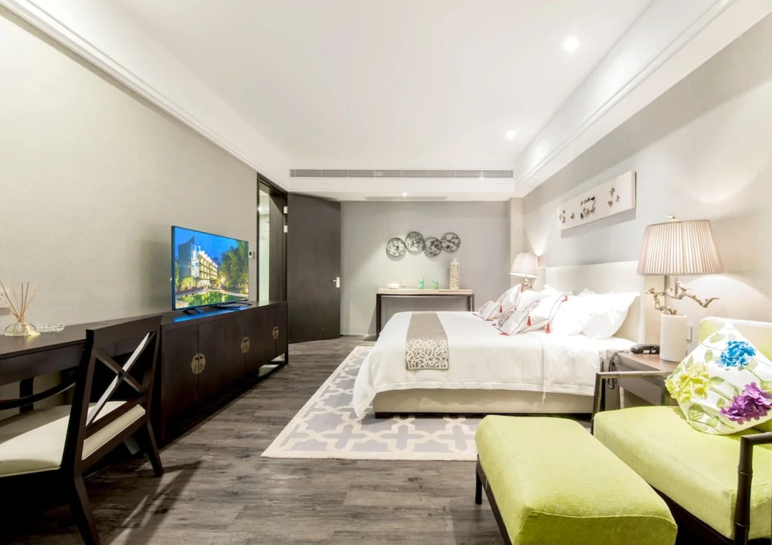 Courtyard Hotel - Yulong River Branch