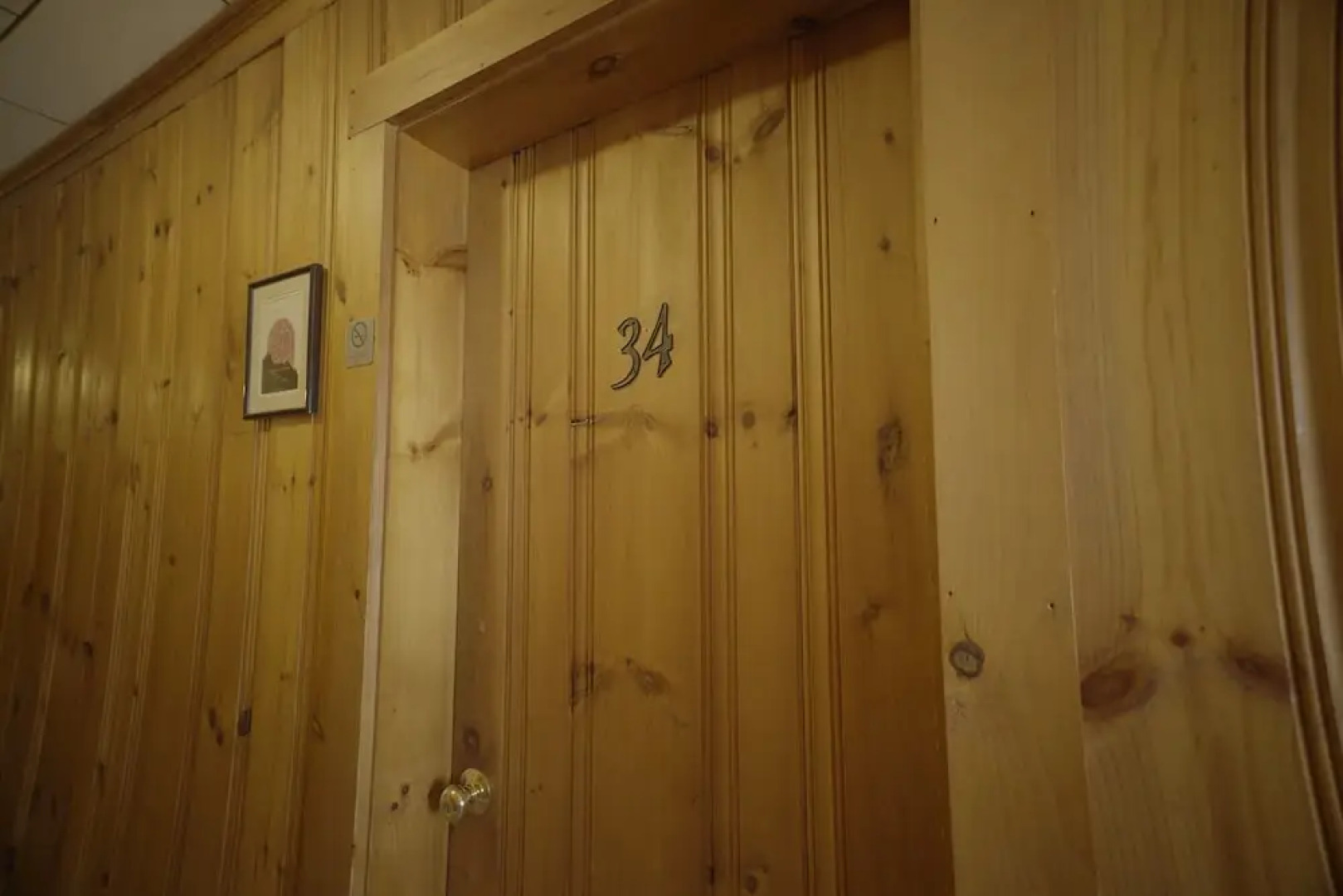 Betty Doon Motor Hotel