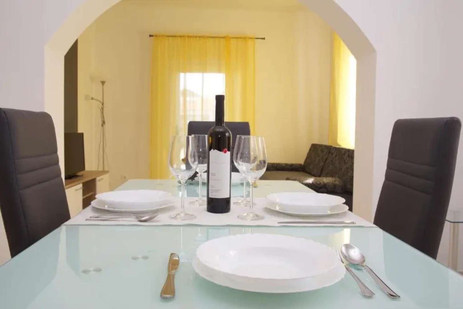 Banić Apartments with pool