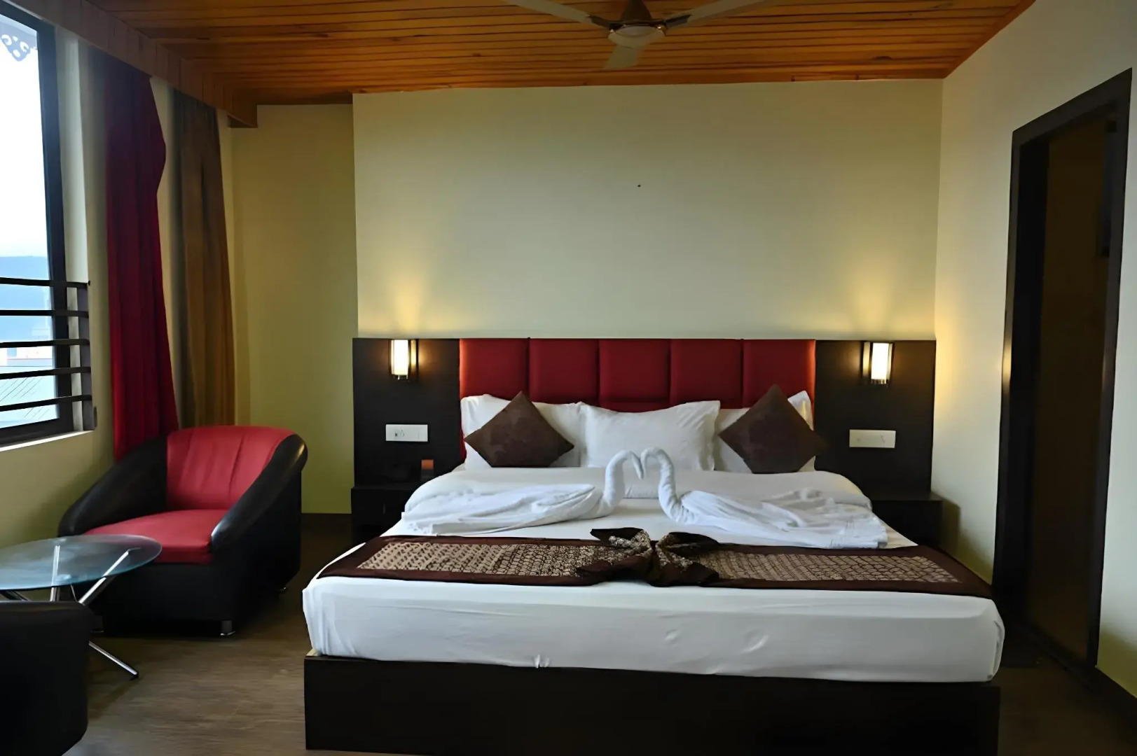 Jewel of the East Residency & Spa