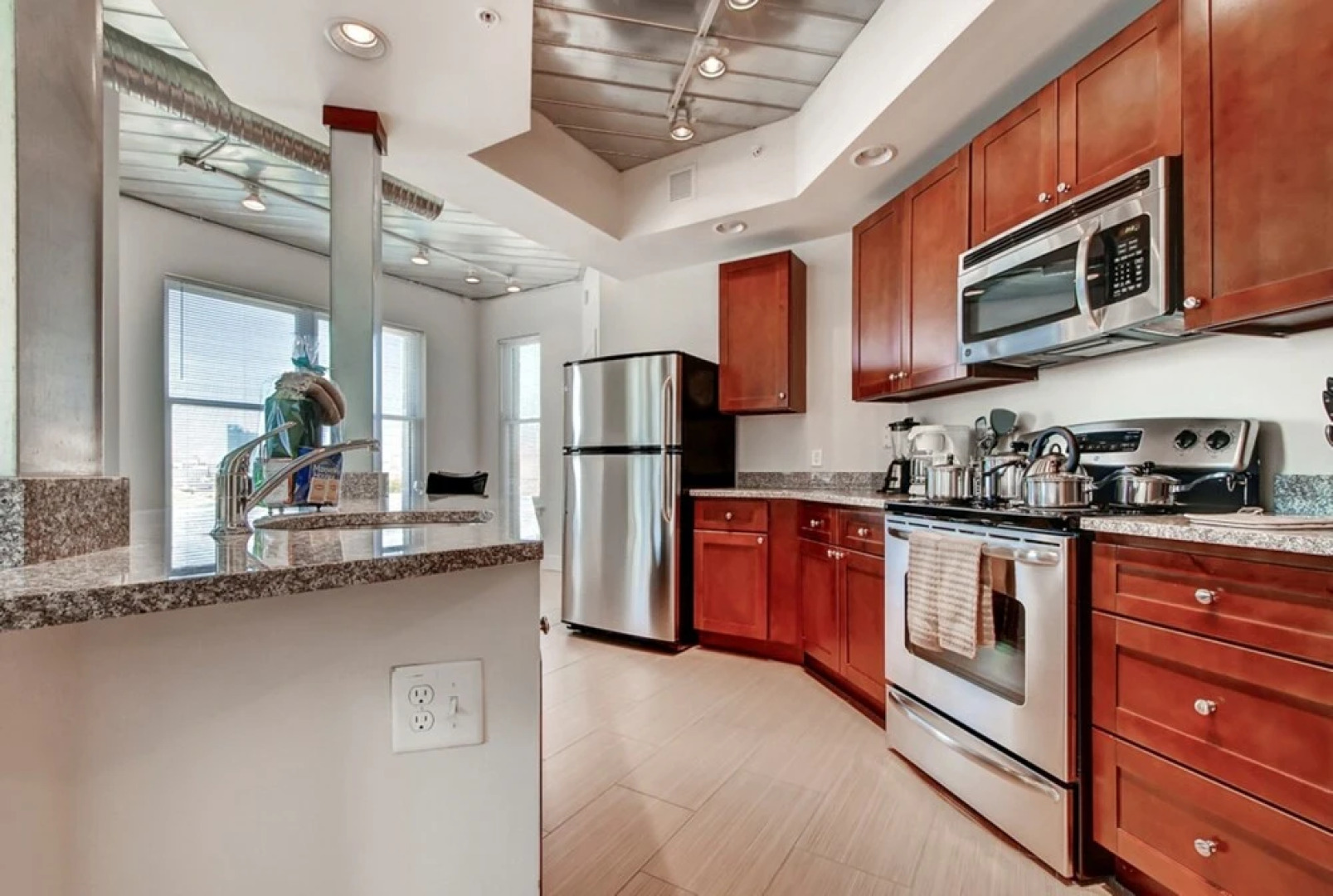 Global Luxury Suites at Whetstone Way