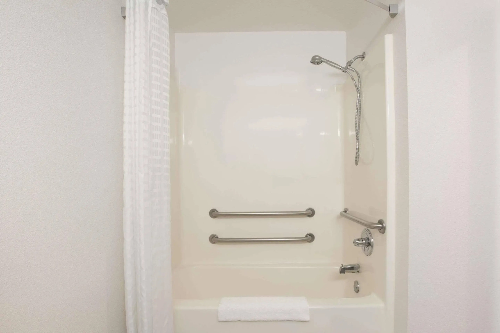 Howard Johnson Express Inn - Beckley