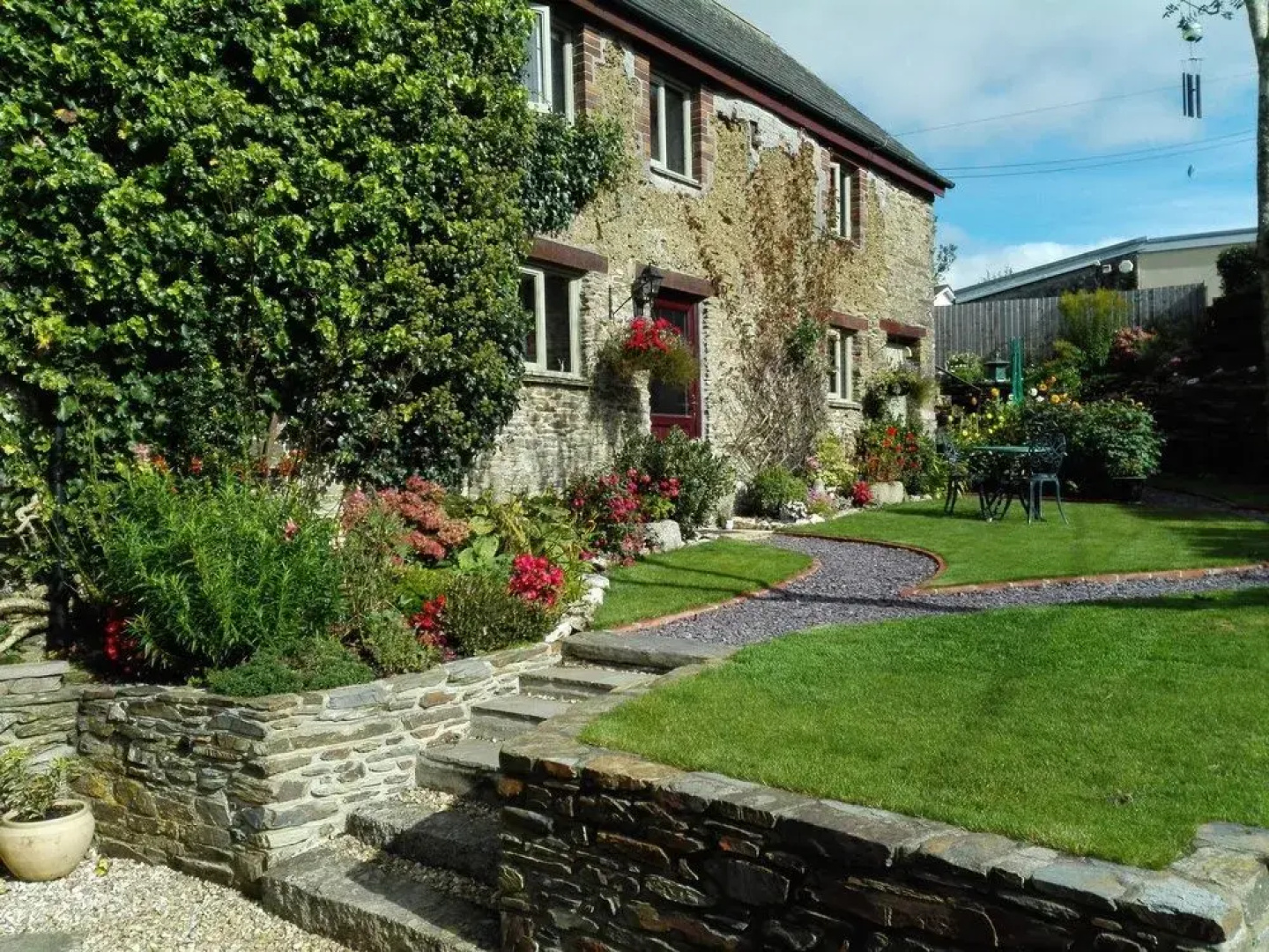 Rowan Lodge