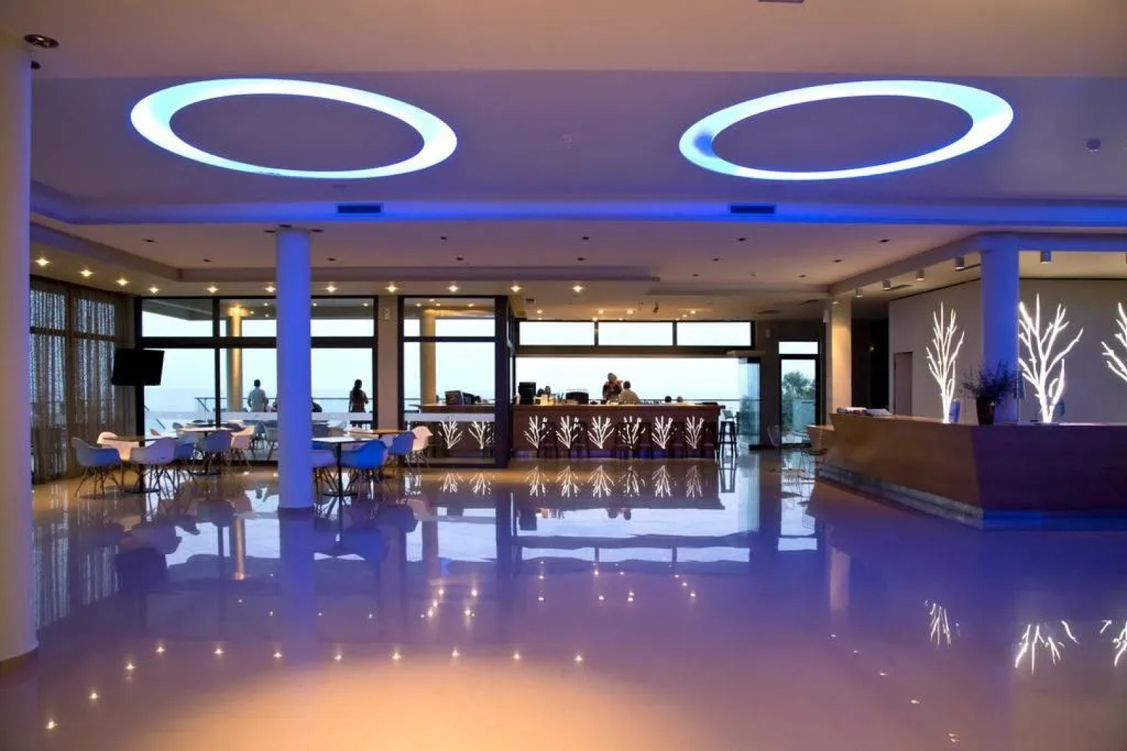 Aeolis Thassos Palace