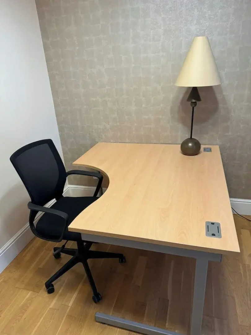 Executive Apartment, Woodford Mill, Witney