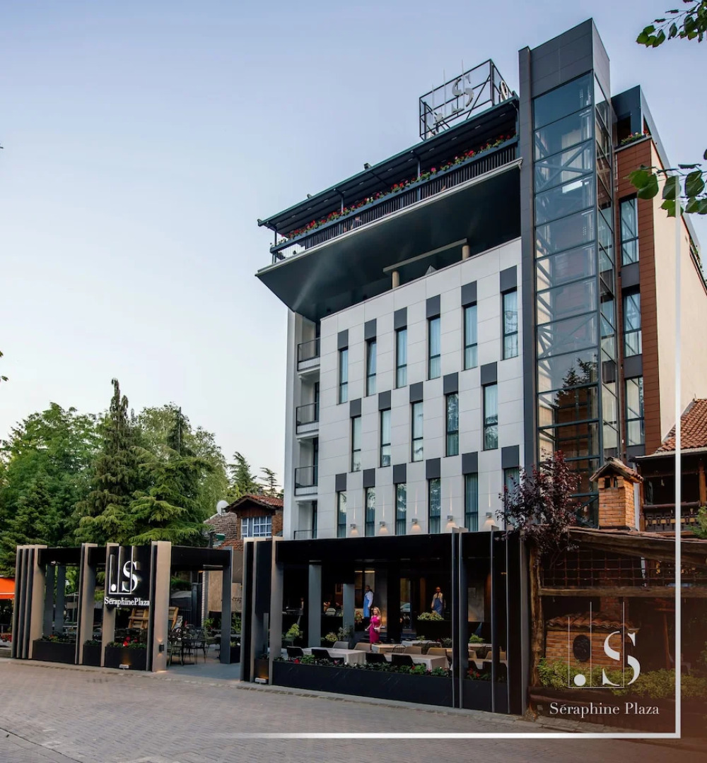 Hotel Seraphine Plaza