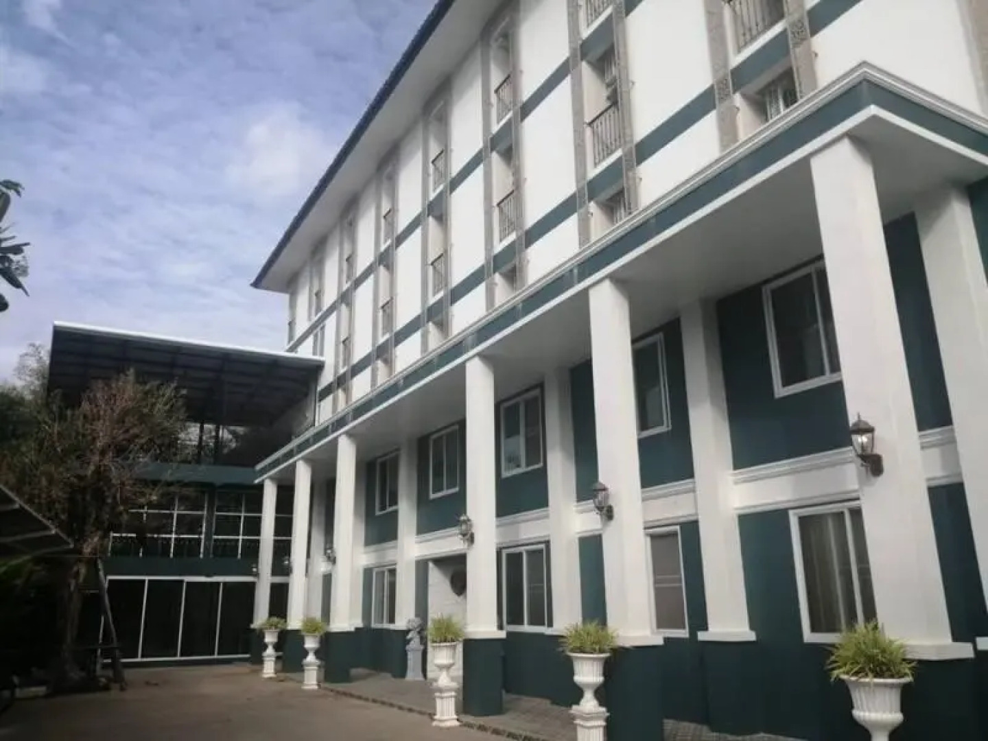 RoomQuest Rojana Industrial Estate Prachinburi