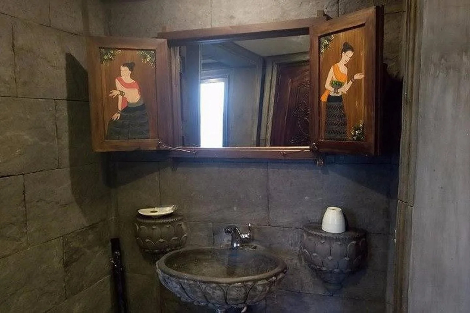 Blue Hill Beach Resort