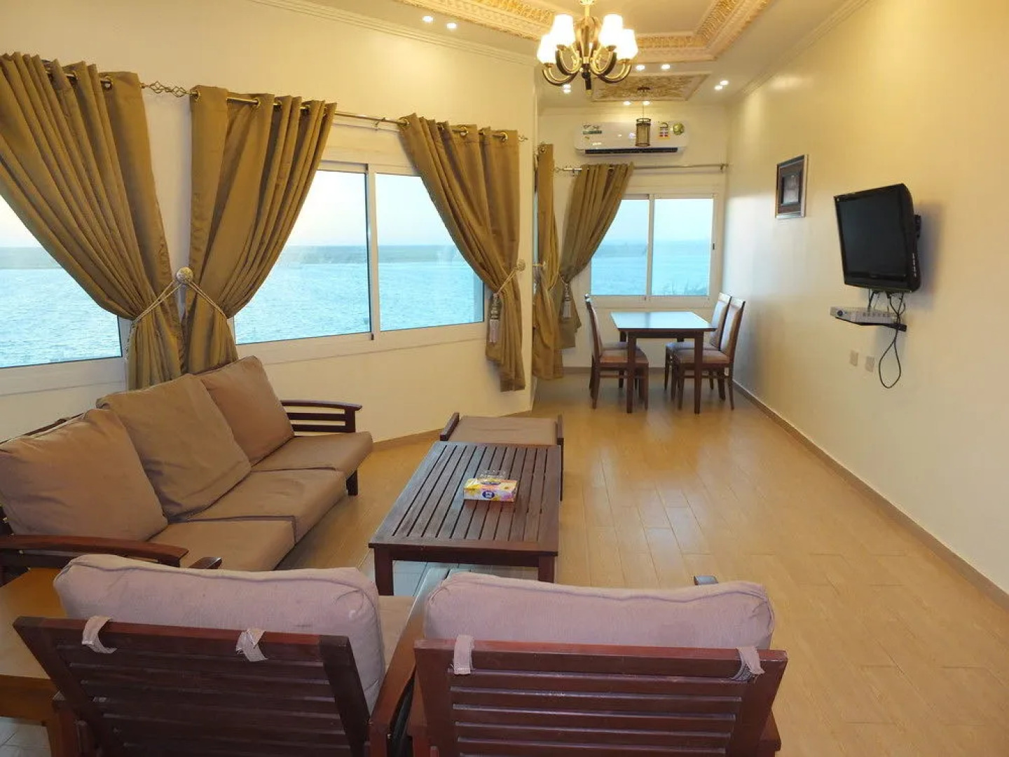 Al Ahmadi Plaza Resort